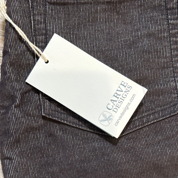 Carve Designs Carson Cord Women's Black Skirt Size 6 - Picture 5 of 8